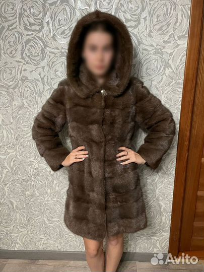 Шуба норковая с капюшоном 44