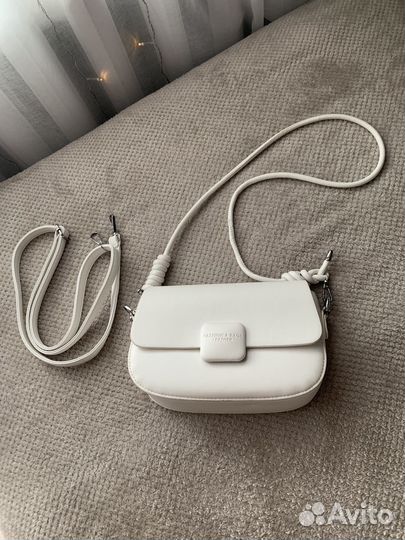 Сумка женская через плечо белая