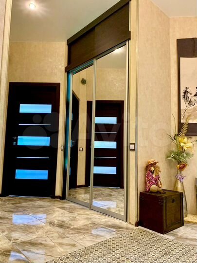 3-к. квартира, 140 м², 14/15 эт.