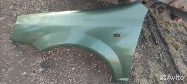 Крыло переднее левое на chevrolet lacetti
