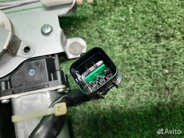 Стеклоподъемник задний правый Opel Antara 2014