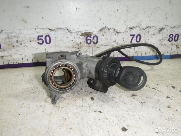 Замок зажигания VW Golf III