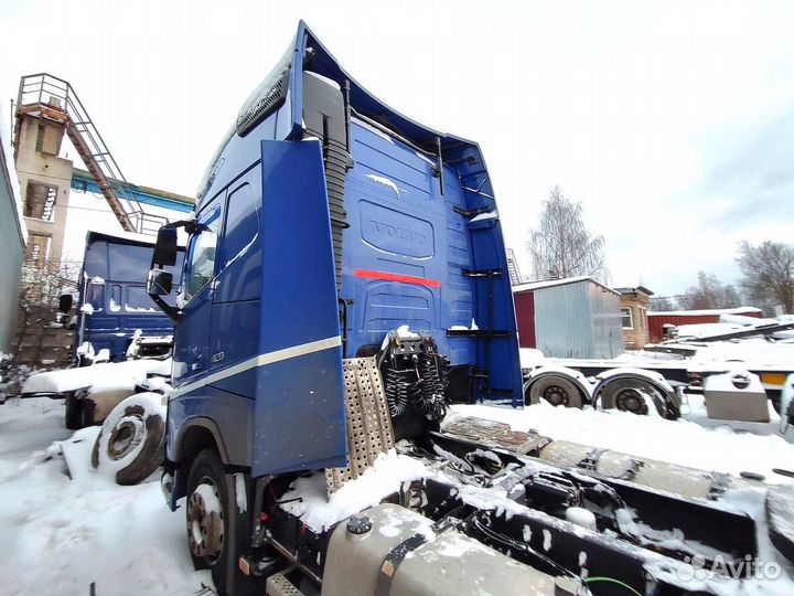 Комплект спойлеров кабины 2016 г. Volvo FH