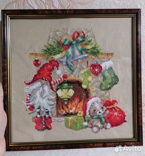 Готовая картина вышитая крестом