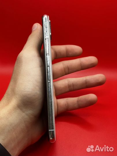 iPhone X, 64 ГБ
