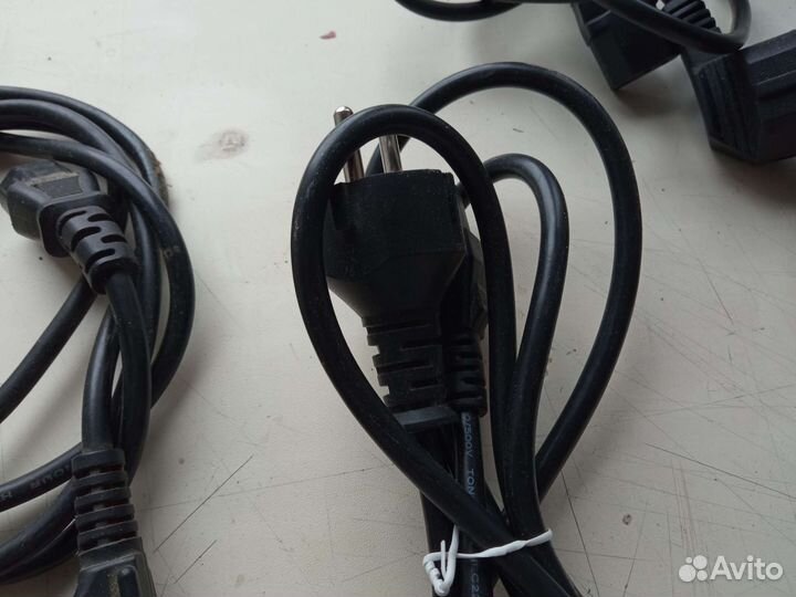 Кабель для блока питания +