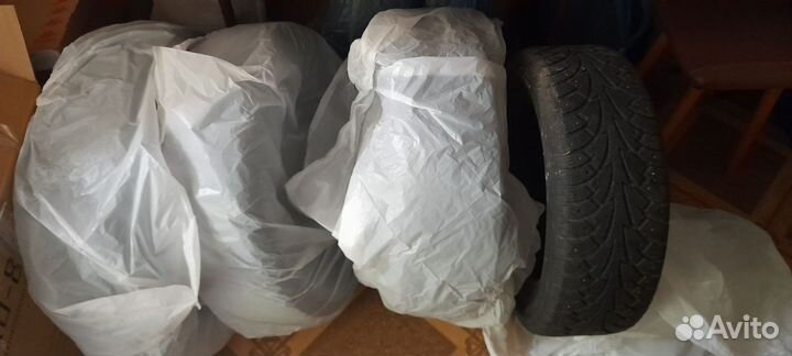 Hankook Winter I'Pike 195/60 R15 88