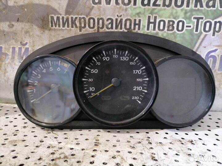 Щиток приборов Renault Fluence
