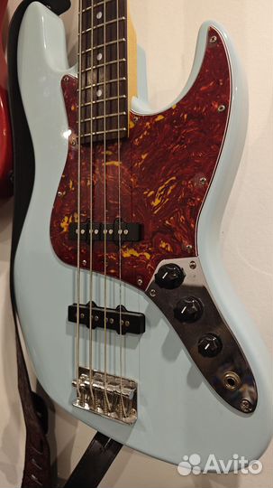 Бас гитара Bacchus WL-001