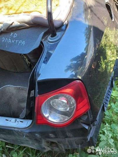 Фонарь задний правый. Volkswagen Passat B6. Седан