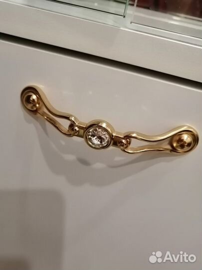 Шкафы и серванты