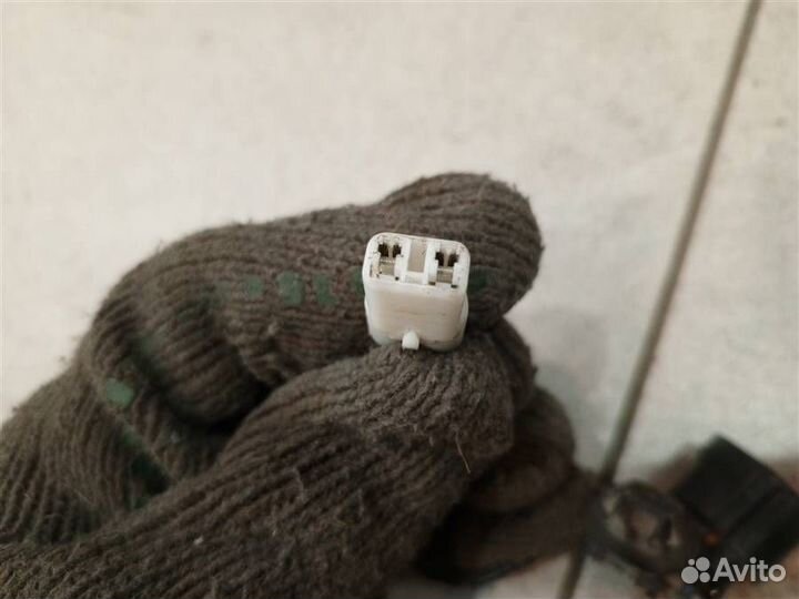 Проводка двери багажника Mitsubishi Pajero iO 199