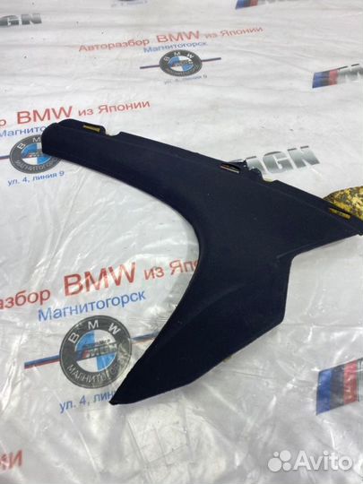 Обшивка задняя правая Bmw 5 Е60 M54B30 2005