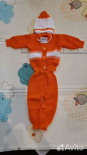 Костюм вязаный для малыша