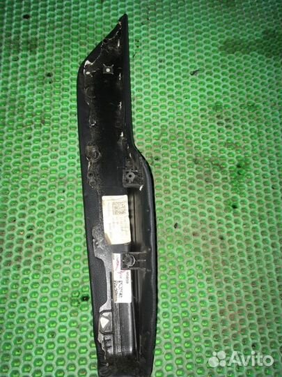 Накладка двери передняя левая Hyundai Solaris 2