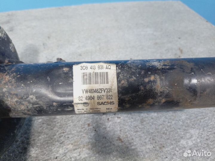 Амортизатор передний левыйправый Skoda Superb 2