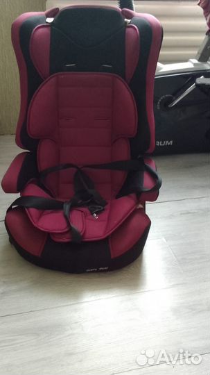 Автомобильное кресло