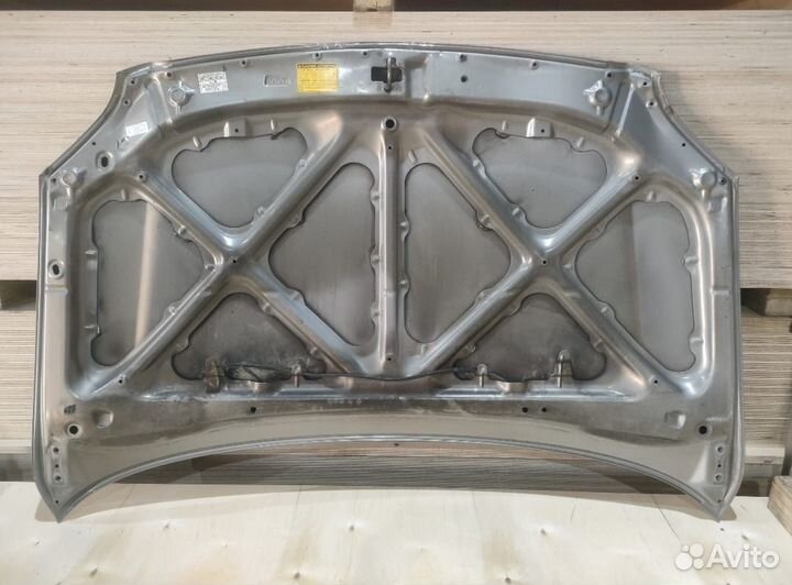 Передний капот Тойота Авенсис т250