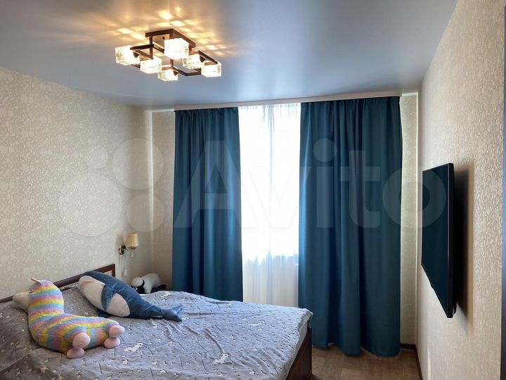 2-к. квартира, 54 м², 4/10 эт.