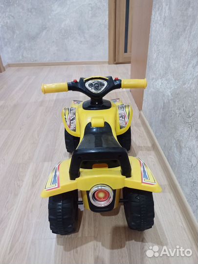 Детский беговел в хорошем состоянии