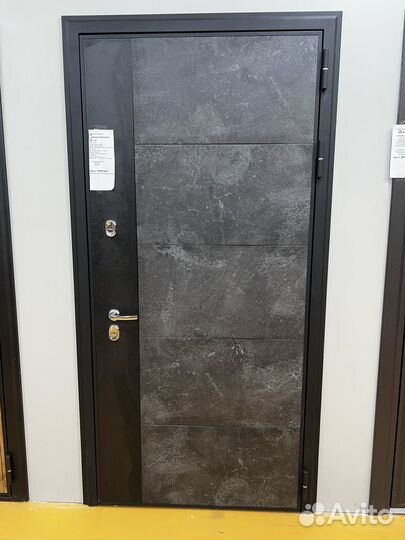 Дверь входная с терморазрывом из наличия