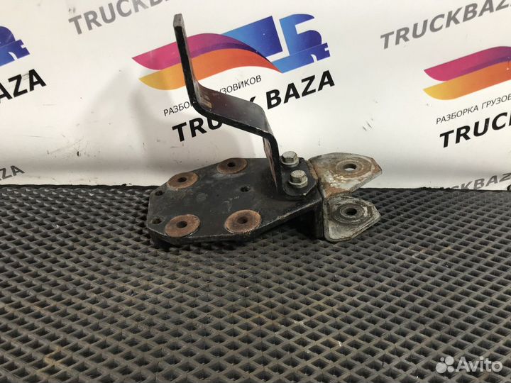 Кронштейн рессоры передней Renault Major