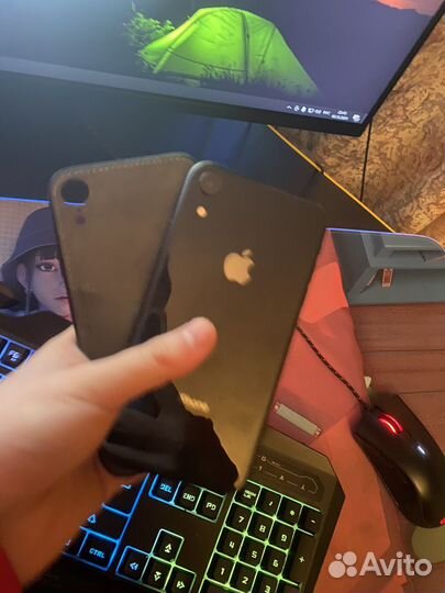 iPhone Xr, 64 ГБ