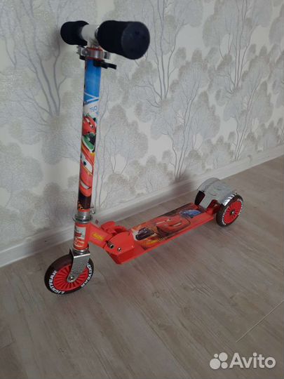 Самокат детский трехколесный