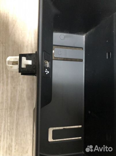 BMW G11 подстаканники + USB комплект 9302629