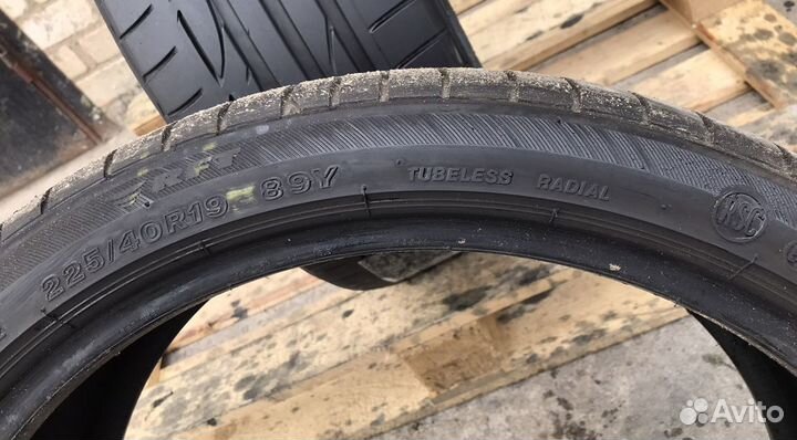 Bridgestone Potenza S001 225/40 R19 89Y