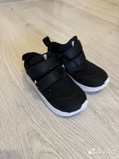 Кроссовки nike детские