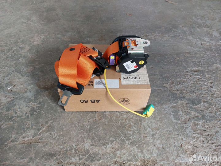 Ремень безопасности водителя Porsche Cayenne 955