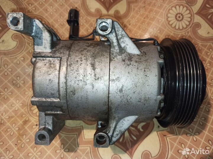 Б/У Б/У Компрессор кондиционера 977013X100