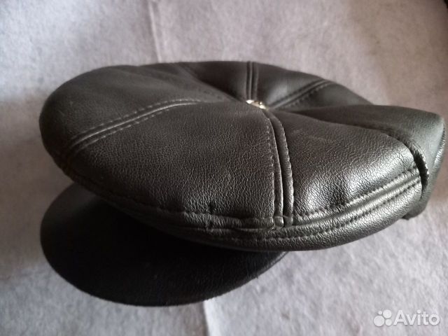 Мужская кожаная кепка