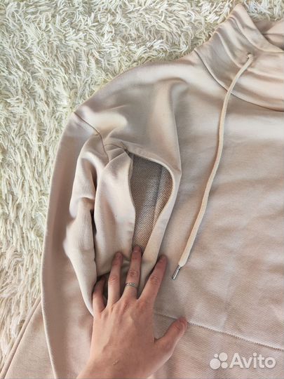 Вещи для беременных и кормящих