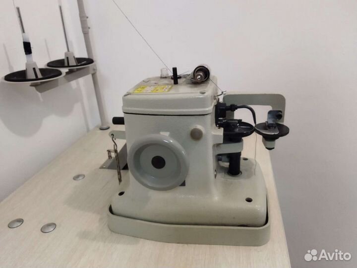 Машинка швейная скорняжка