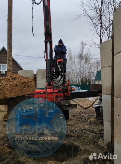 Бурение и установка колодцев машиной