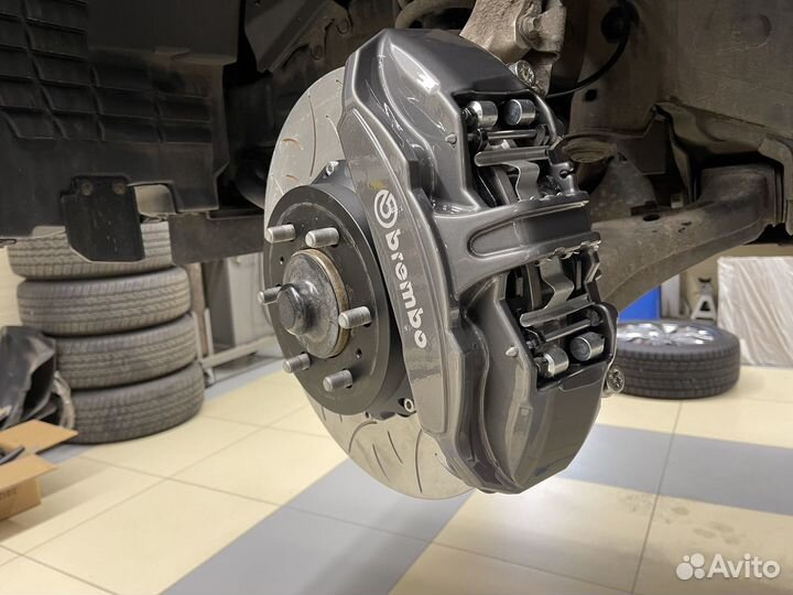 Комплект тормозов brembo для Toyota LC300