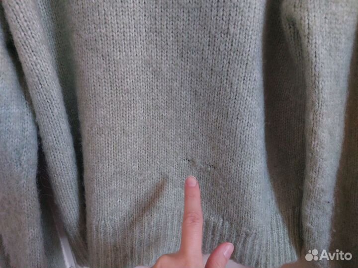 Свитер женский