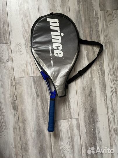 Теннисная ракетка prince