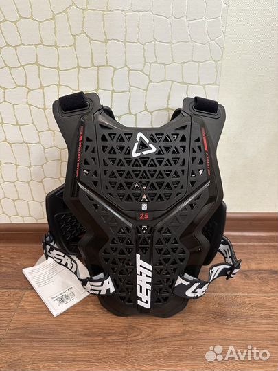 Защита панцирь Leatt Chest Protector 2.5
