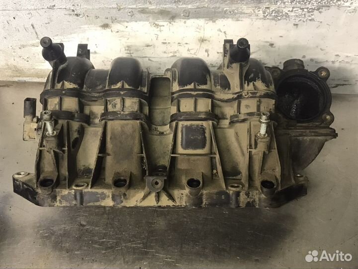 Коллектор впускной BBY 1.4 Vag VW Skoda Seat Audi
