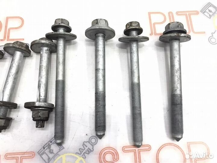 Болты задней подвески Audi Q5 (8R) 2008-2012