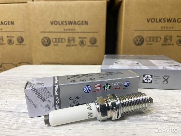 Свеча зажигания VAG 06K905601M