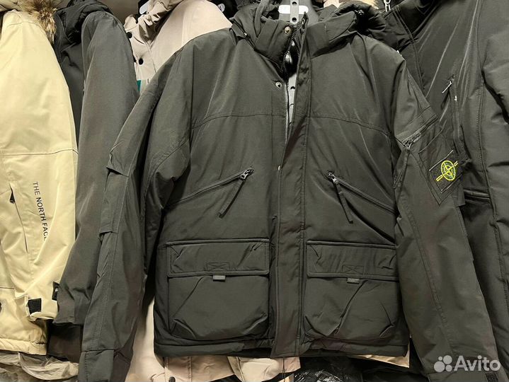 Зимние куртки Stone Island