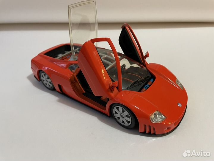 Коллекционная модель Volkswagen Nardo 1:24 MotorMa