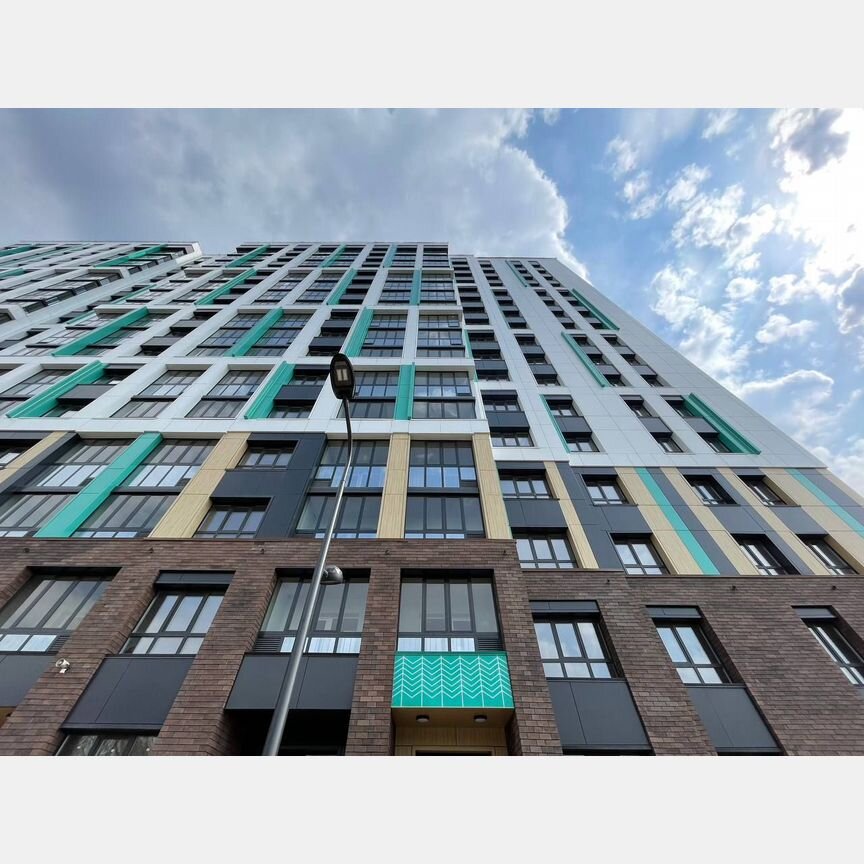 2-к. квартира, 65,1 м², 8/17 эт.