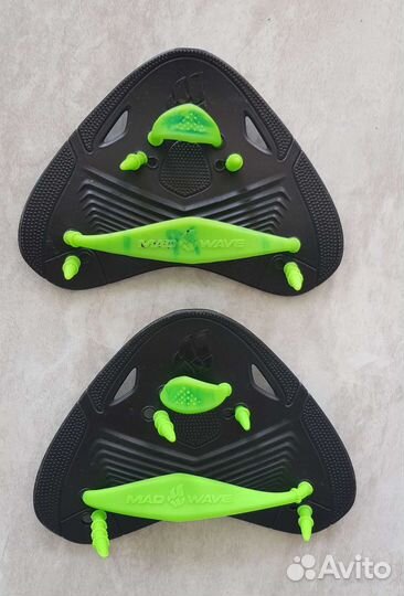 Лопатки, трубка, доска-колобашка для плавания