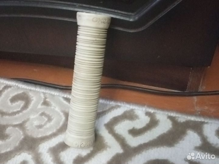 Грипсы белые oxelo