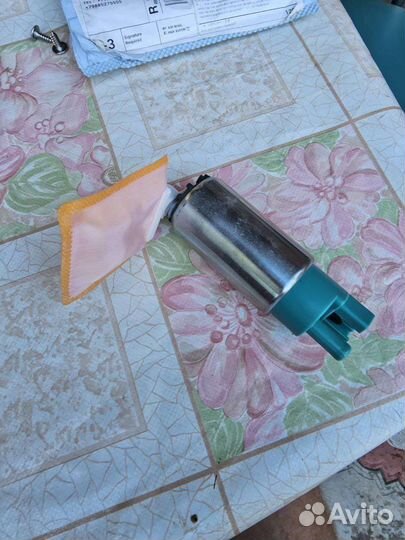 Топливный насос Mitsubishi Mr993340